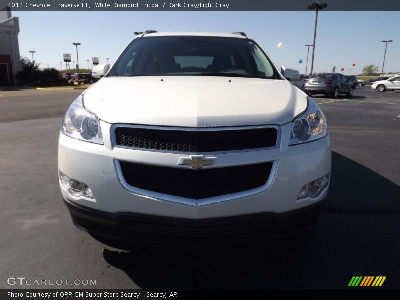 White Diamond Tricoat / Dark Gray/Light Gray 2012 Chevrolet Traverse LT
