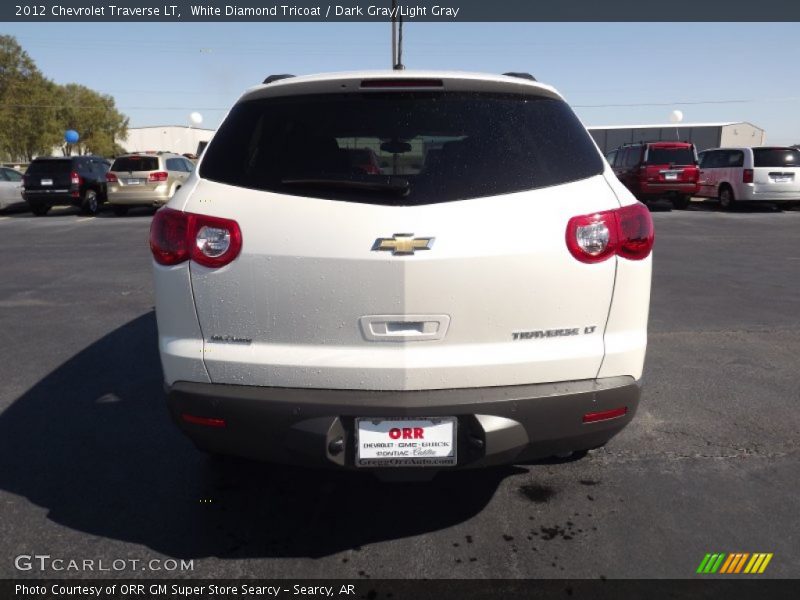 White Diamond Tricoat / Dark Gray/Light Gray 2012 Chevrolet Traverse LT