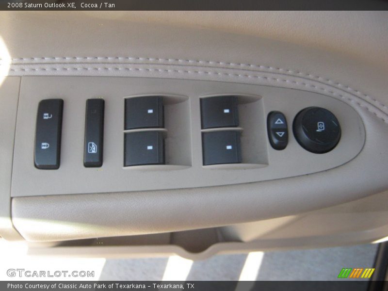 Cocoa / Tan 2008 Saturn Outlook XE