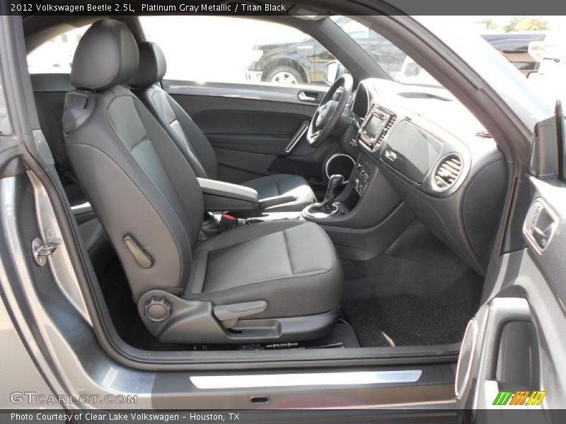  2012 Beetle 2.5L Titan Black Interior