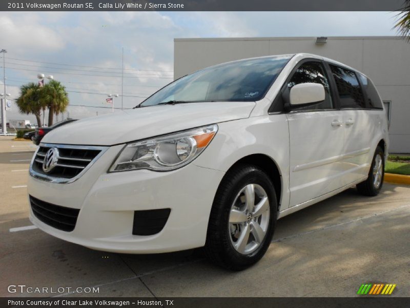 Calla Lily White / Sierra Stone 2011 Volkswagen Routan SE