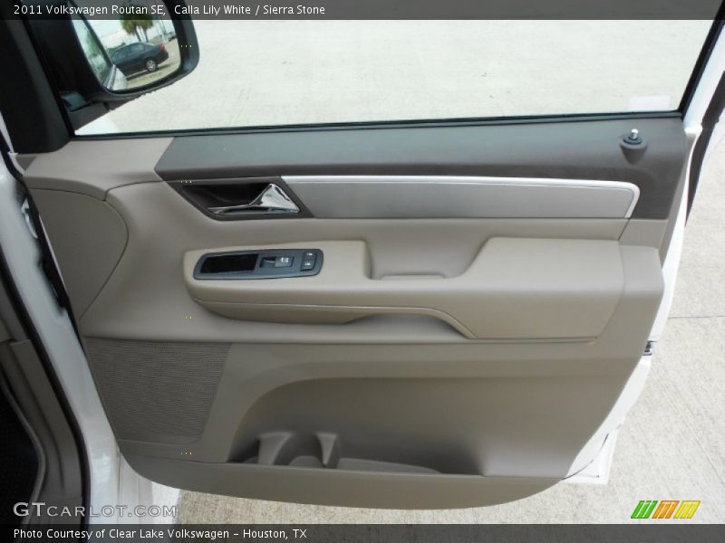 Calla Lily White / Sierra Stone 2011 Volkswagen Routan SE