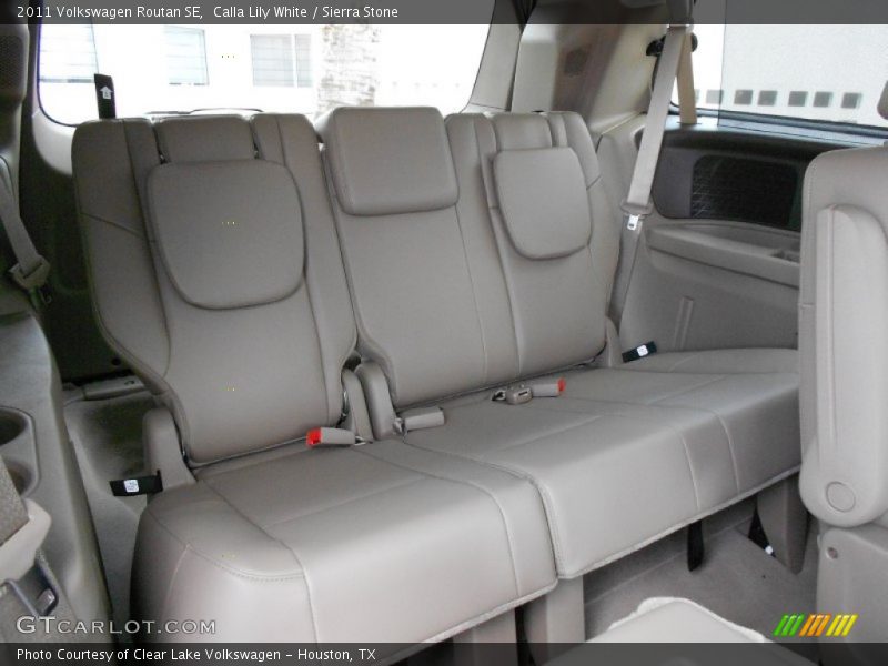 Calla Lily White / Sierra Stone 2011 Volkswagen Routan SE