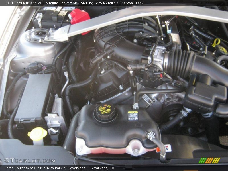 Sterling Gray Metallic / Charcoal Black 2011 Ford Mustang V6 Premium Convertible