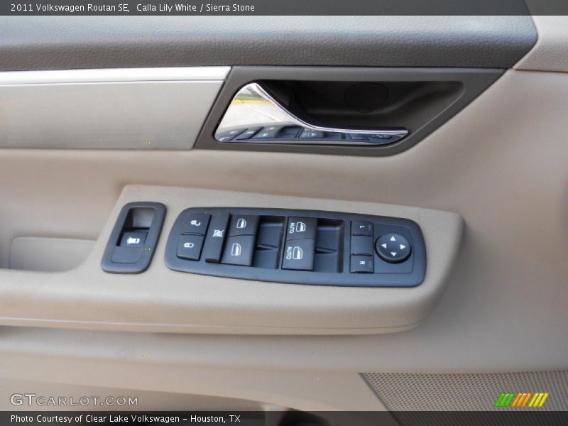 Calla Lily White / Sierra Stone 2011 Volkswagen Routan SE