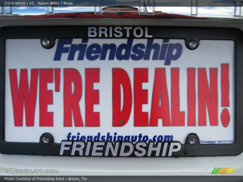 Aspen White / Beige 2000 Infiniti I 30