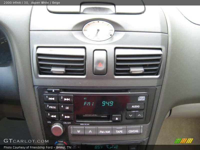 Aspen White / Beige 2000 Infiniti I 30