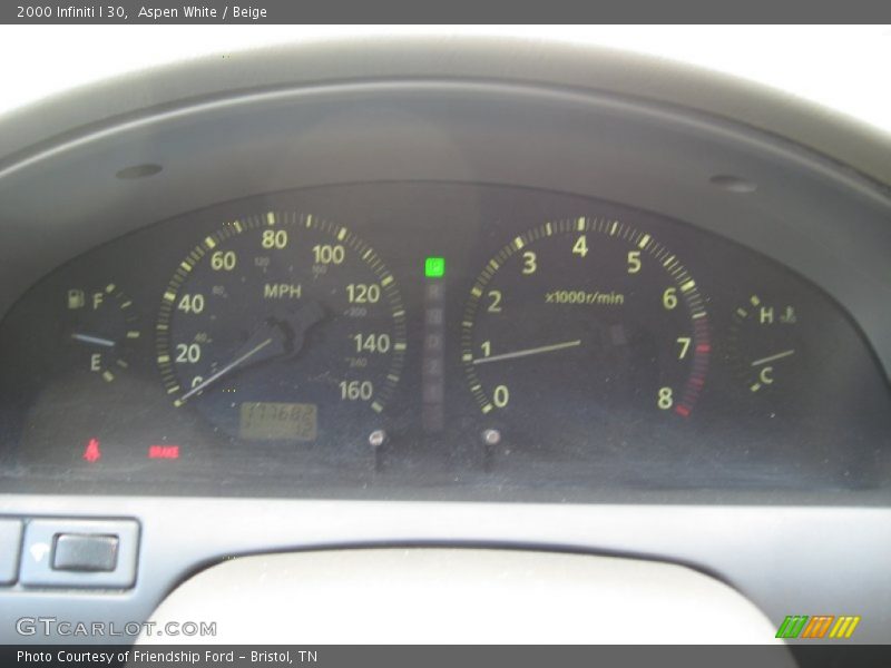 Aspen White / Beige 2000 Infiniti I 30