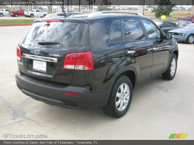 Ebony Black / Beige 2011 Kia Sorento LX