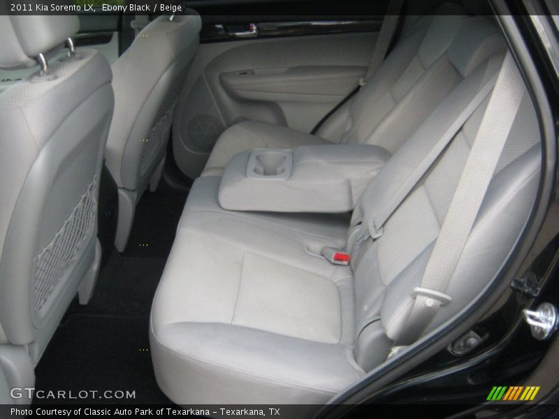 Ebony Black / Beige 2011 Kia Sorento LX