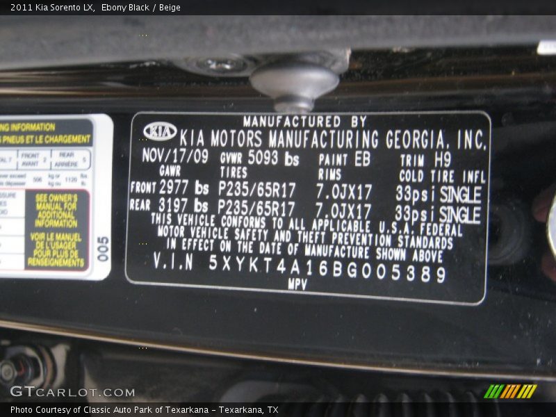 Ebony Black / Beige 2011 Kia Sorento LX