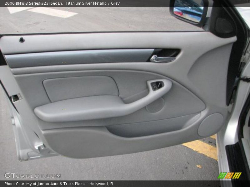 Titanium Silver Metallic / Grey 2000 BMW 3 Series 323i Sedan