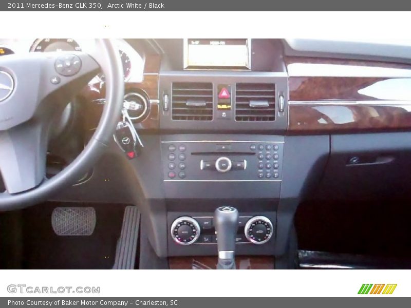 Arctic White / Black 2011 Mercedes-Benz GLK 350