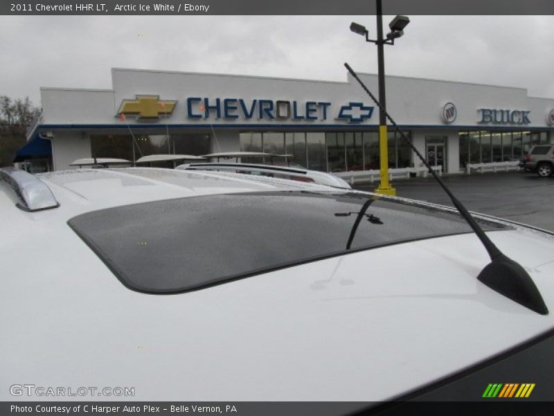 Arctic Ice White / Ebony 2011 Chevrolet HHR LT