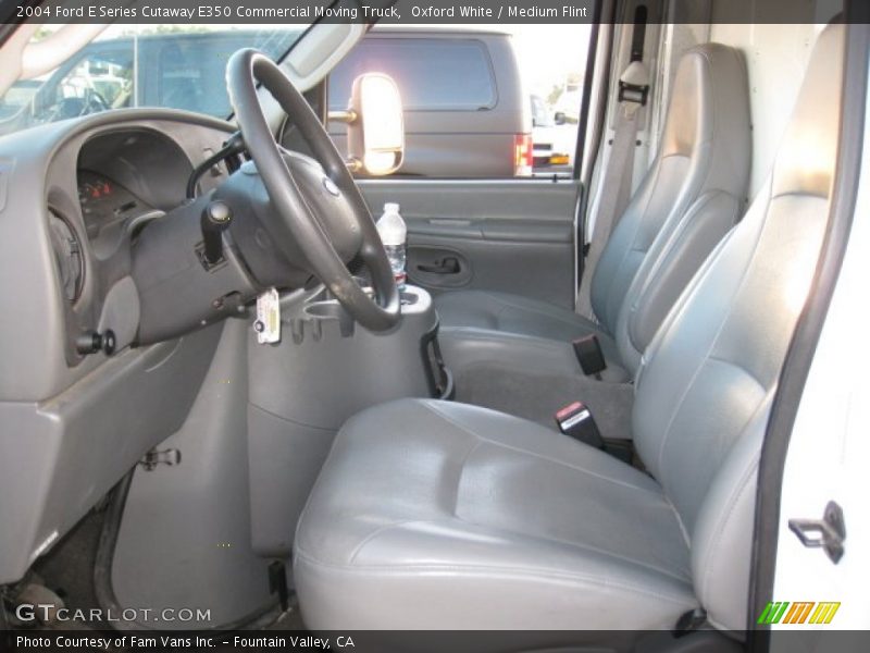 Oxford White / Medium Flint 2004 Ford E Series Cutaway E350 Commercial Moving Truck