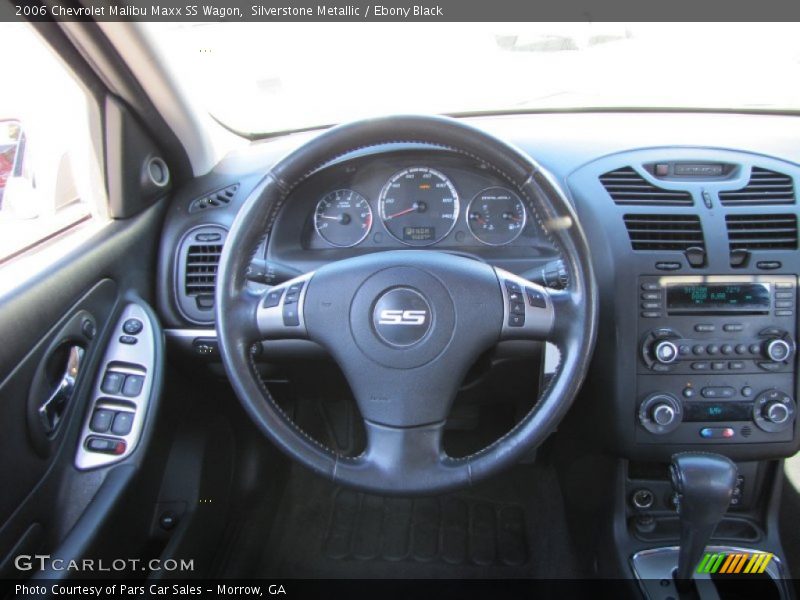 Dashboard of 2006 Malibu Maxx SS Wagon