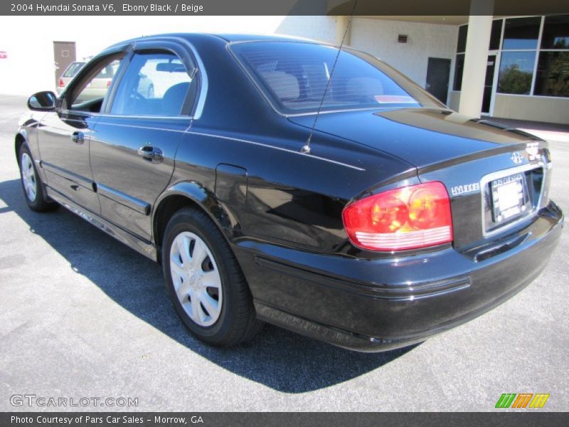 Ebony Black / Beige 2004 Hyundai Sonata V6