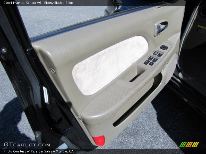 Ebony Black / Beige 2004 Hyundai Sonata V6