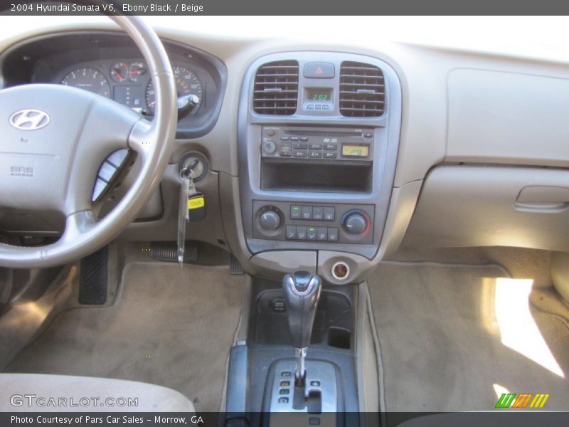 Ebony Black / Beige 2004 Hyundai Sonata V6