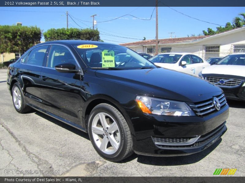 Black / Titan Black 2012 Volkswagen Passat 2.5L SE