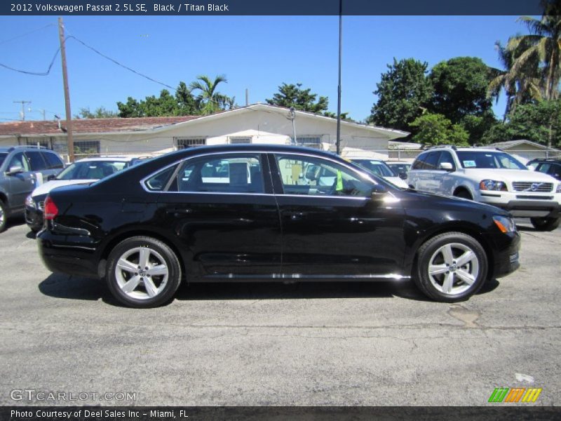 Black / Titan Black 2012 Volkswagen Passat 2.5L SE