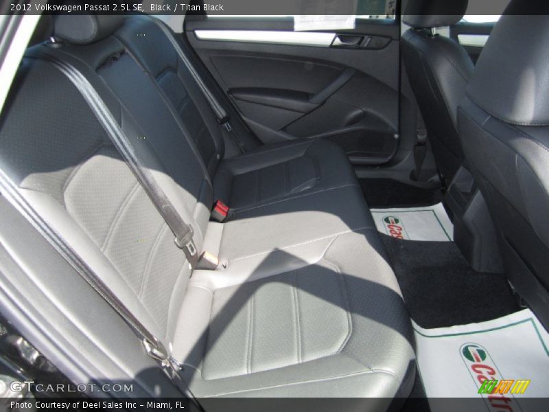 Black / Titan Black 2012 Volkswagen Passat 2.5L SE