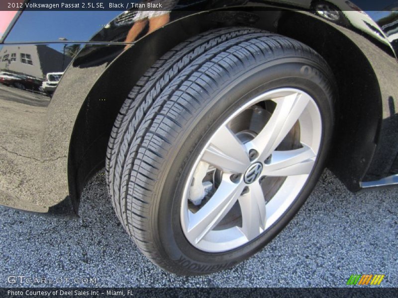 Black / Titan Black 2012 Volkswagen Passat 2.5L SE