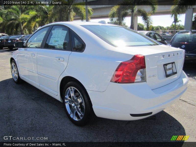 Ice White / Quartz 2010 Volvo S40 2.4i