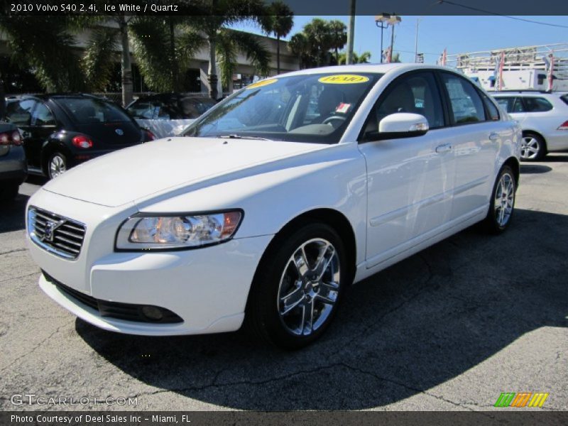 Ice White / Quartz 2010 Volvo S40 2.4i