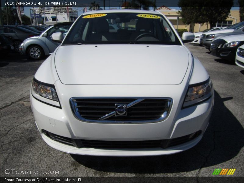 Ice White / Quartz 2010 Volvo S40 2.4i