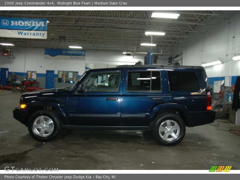 Midnight Blue Pearl / Medium Slate Gray 2006 Jeep Commander 4x4