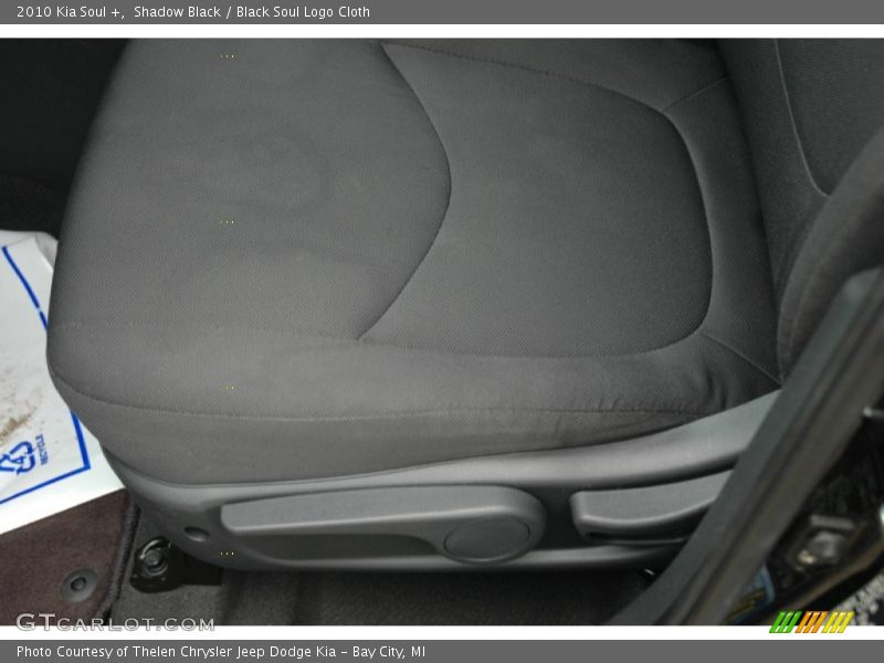 Shadow Black / Black Soul Logo Cloth 2010 Kia Soul +