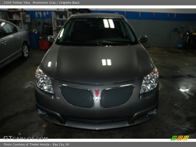 Moonstone Gray / Graphite Black 2006 Pontiac Vibe