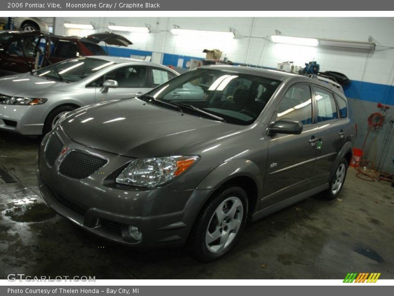 Moonstone Gray / Graphite Black 2006 Pontiac Vibe