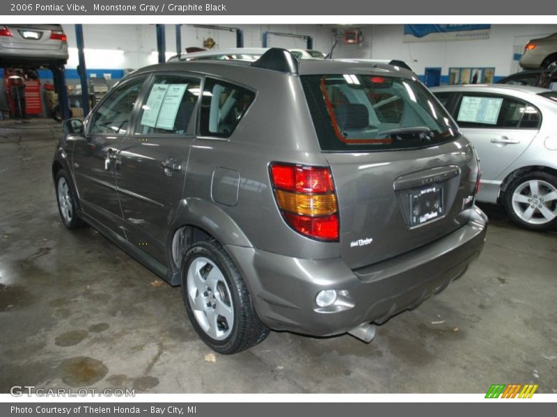 Moonstone Gray / Graphite Black 2006 Pontiac Vibe