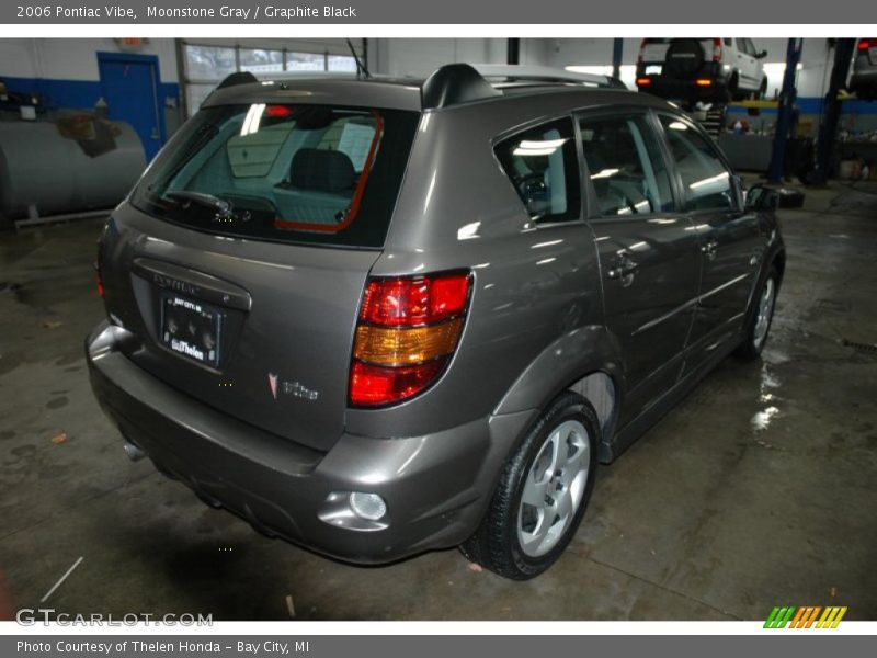 Moonstone Gray / Graphite Black 2006 Pontiac Vibe