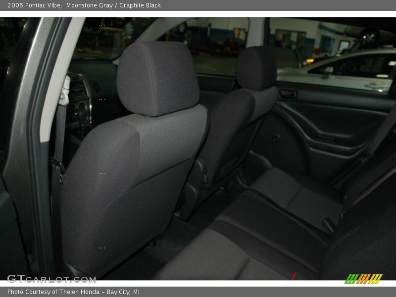 Moonstone Gray / Graphite Black 2006 Pontiac Vibe