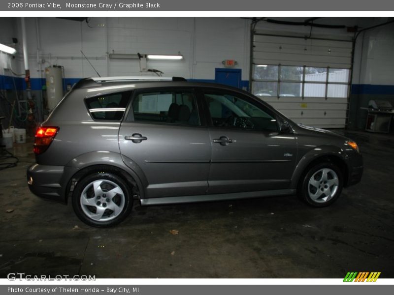 Moonstone Gray / Graphite Black 2006 Pontiac Vibe