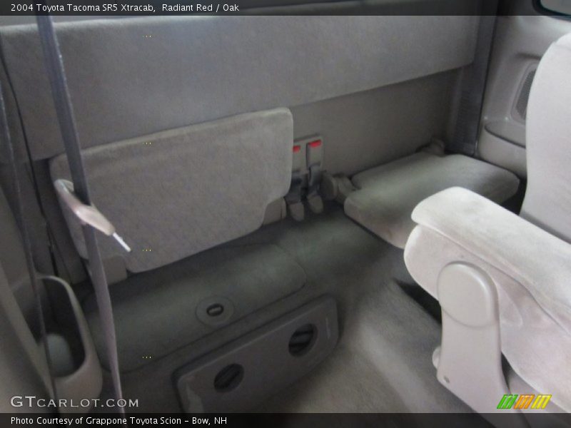 Radiant Red / Oak 2004 Toyota Tacoma SR5 Xtracab