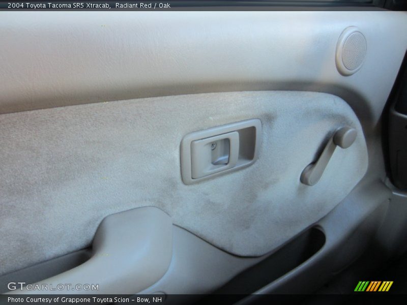 Radiant Red / Oak 2004 Toyota Tacoma SR5 Xtracab