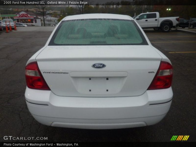Oxford White / Pebble Beige 2005 Ford Five Hundred SEL