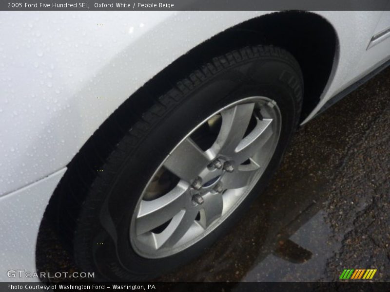 Oxford White / Pebble Beige 2005 Ford Five Hundred SEL