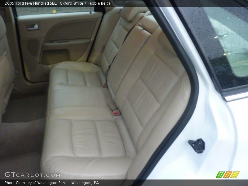 Oxford White / Pebble Beige 2005 Ford Five Hundred SEL