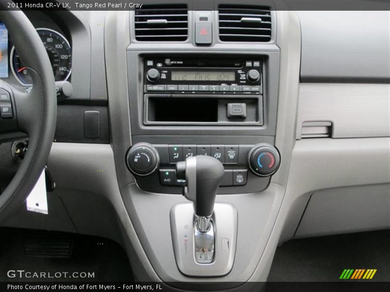 Controls of 2011 CR-V LX