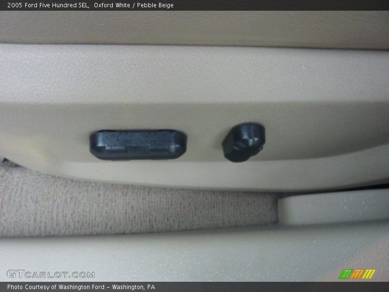 Oxford White / Pebble Beige 2005 Ford Five Hundred SEL