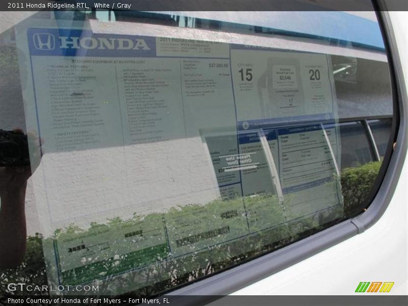 White / Gray 2011 Honda Ridgeline RTL