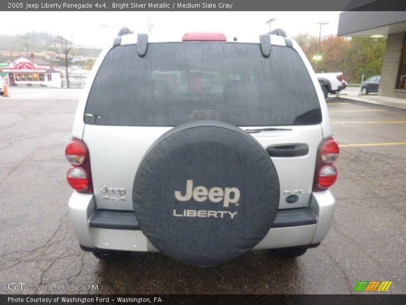 Bright Silver Metallic / Medium Slate Gray 2005 Jeep Liberty Renegade 4x4