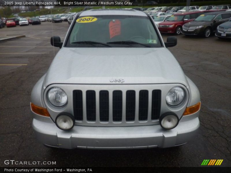 Bright Silver Metallic / Medium Slate Gray 2005 Jeep Liberty Renegade 4x4