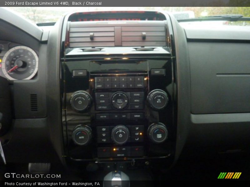 Black / Charcoal 2009 Ford Escape Limited V6 4WD