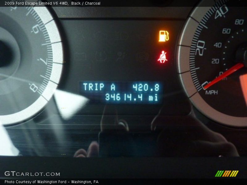 Black / Charcoal 2009 Ford Escape Limited V6 4WD